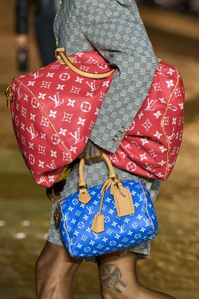 Look 147